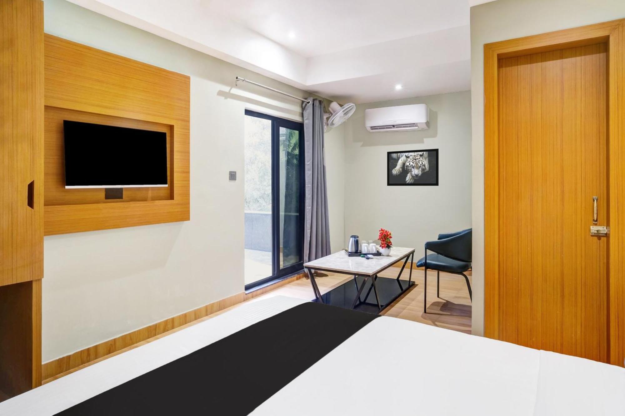 Townhouse Oak Sarusajai Stadium Dispur 外观 照片